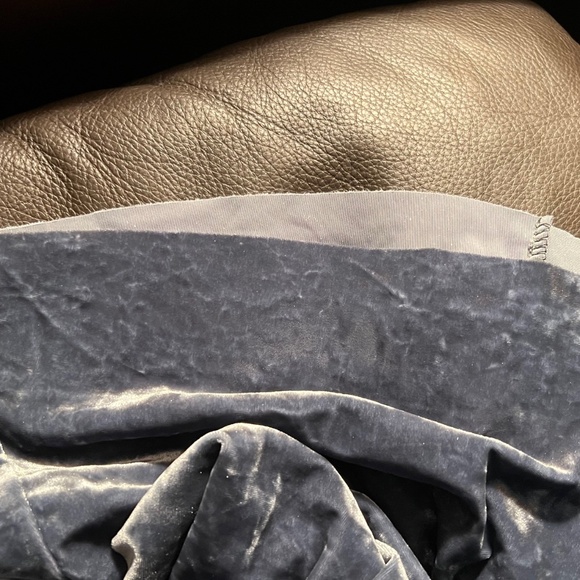 ONZIE Crushed Velvet Flare Leggings/Yoga Athleisure Pants- Size M/L (runs small) - Picture 11 of 11